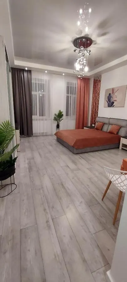 1 Bedroom Apartment On B. Khmelnytskogho - Centre Lviv