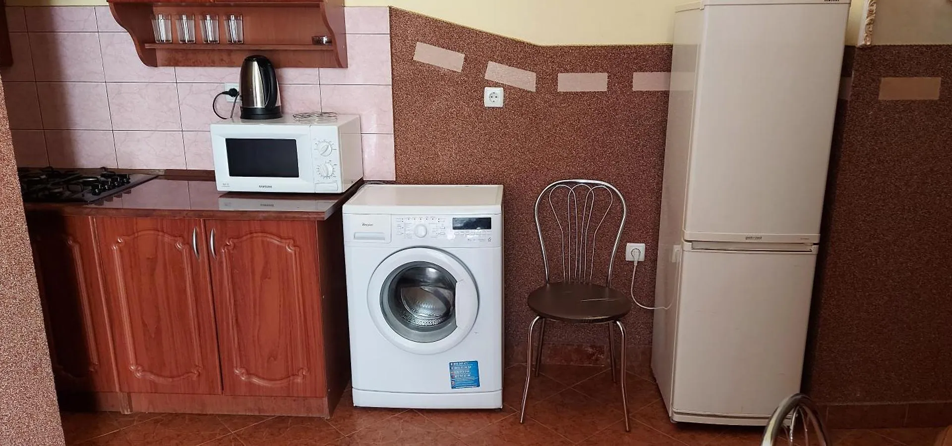 1 Bedroom Apartment On B. Khmelnytskogho - Centre Lviv